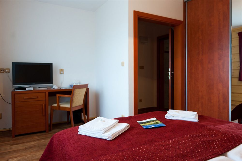 Green Inn Hotel Ostravice Eksteriør billede