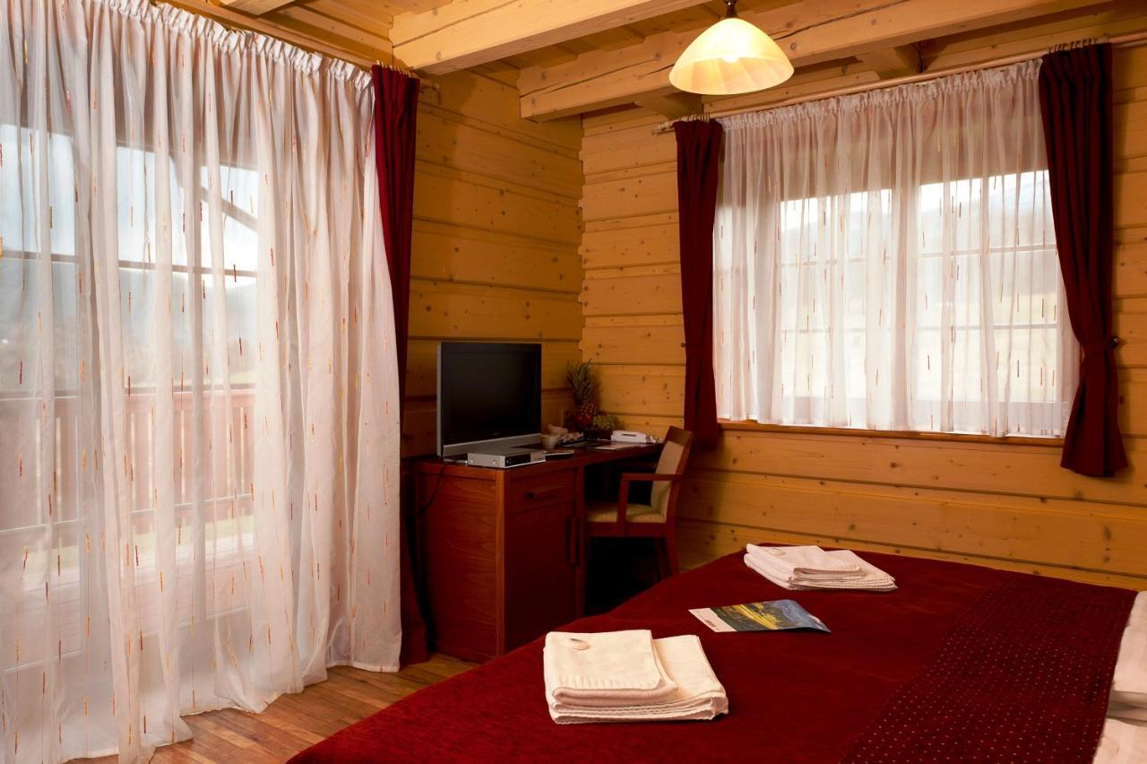 Green Inn Hotel Ostravice Eksteriør billede